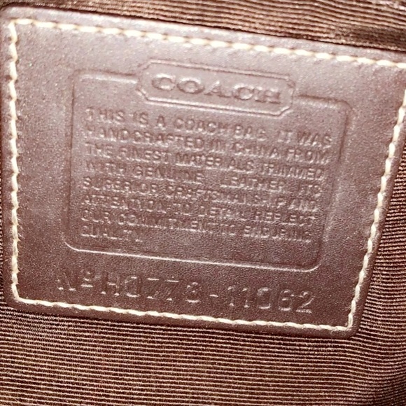MINT CONDITION VERIFIED AUTHENTIC COACH HAMPTON - Picture 9 of 16